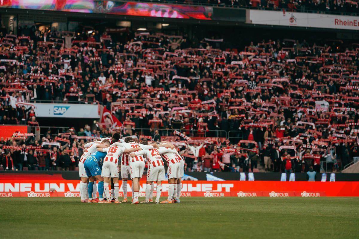 转折点曼联完成体检，德国杯今夜攻防权衡，压力陡增，阵容厚度经受考验的简单介绍