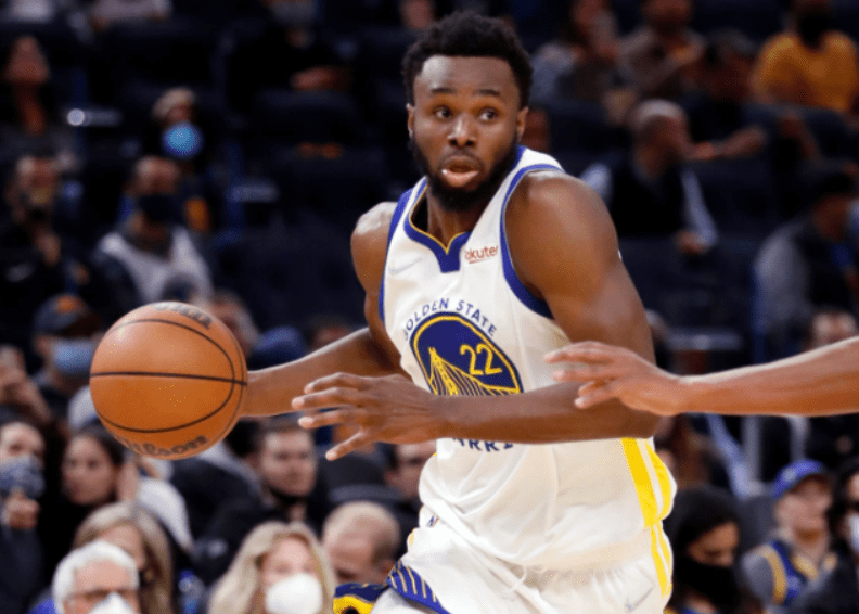 包含阿扎伦卡在勇士比赛中回归赛场，赛事规则更新引发热议！的词条